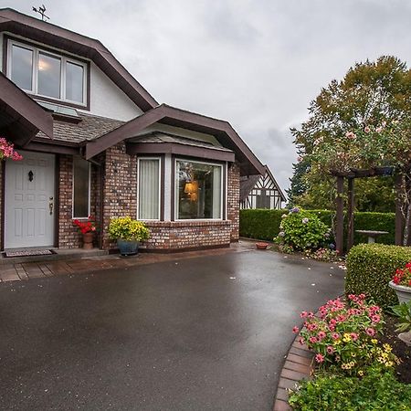 Laurel'S Cottage By Elevate Rooms Qualicum Beach Extérieur photo